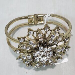 Bijou Vintage Art Deco Style Gold Tone Metal Filigree Rhinestone Floral Bracelet